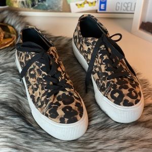 Steve Madden Emmi Platform Sneaker